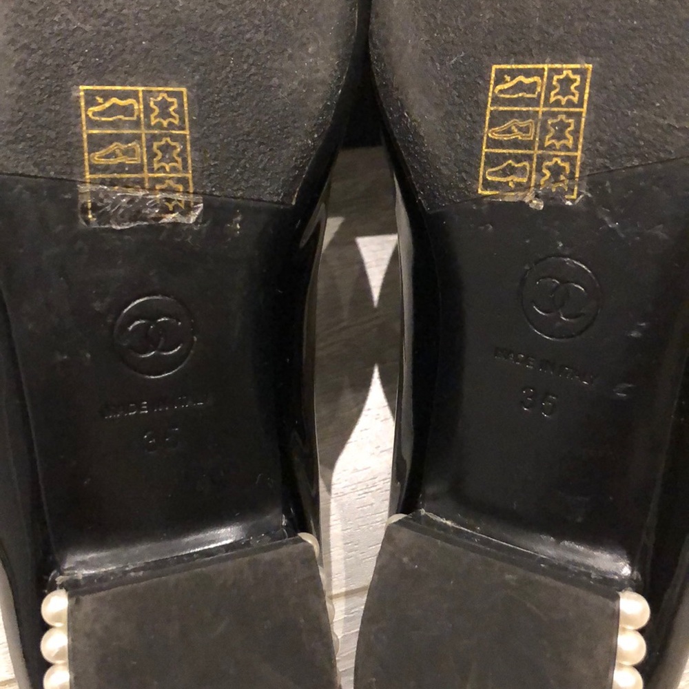 Authentic Chanel Opera Pearl Flats - Picture 9 of 10